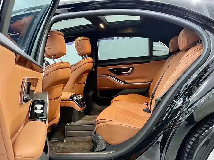 Фото 6 - Mercedes-Benz S-Class