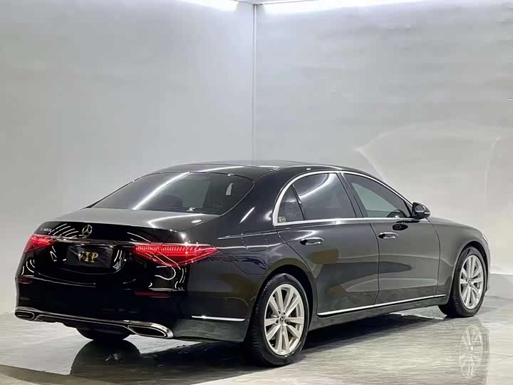 Фото 8 - Mercedes-Benz S-Class