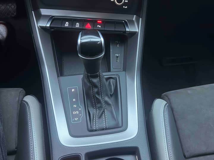 Фото 15 - Audi Q3