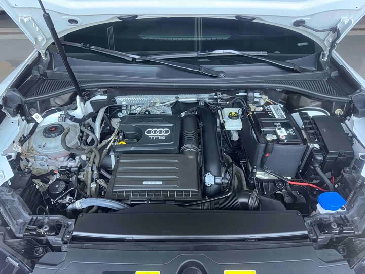 Фото 21 - Audi Q3