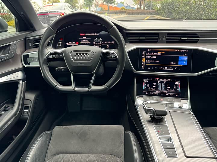 Фото 7 - Audi A6L