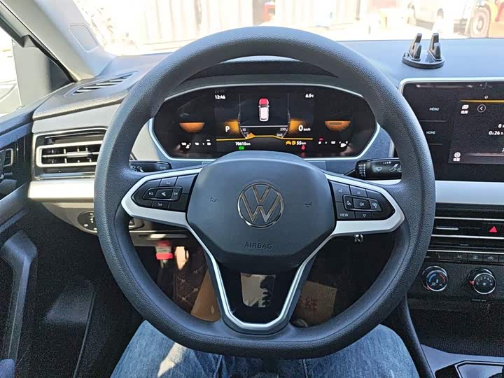 Фото 11 - Volkswagen Lavida