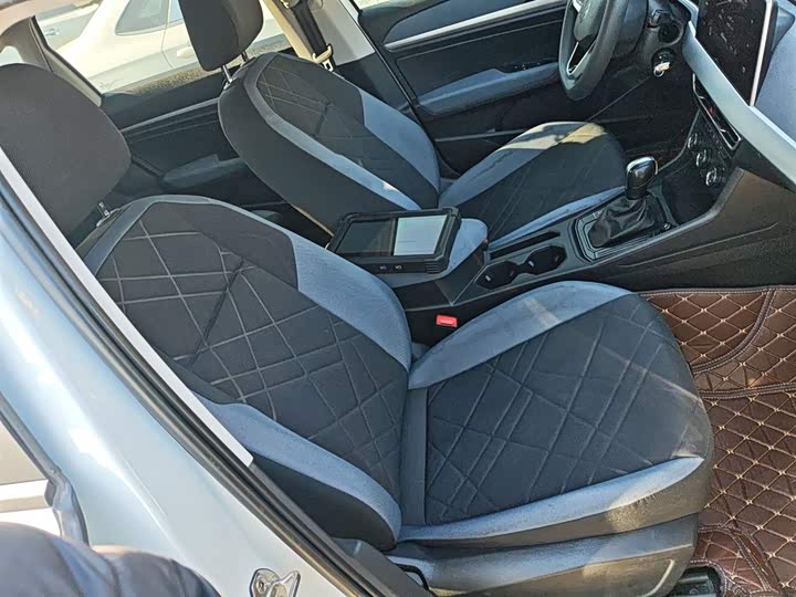 Фото 25 - Volkswagen Lavida