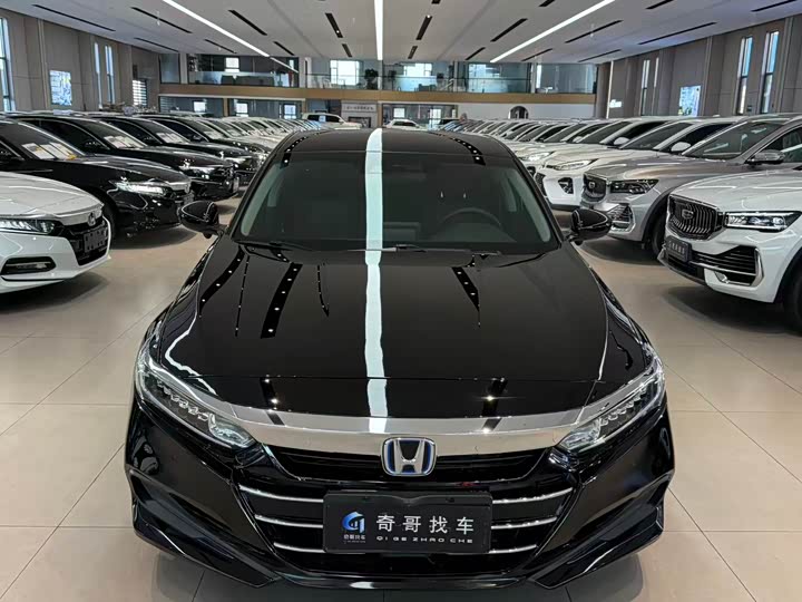 Фото 2 - Honda Accord