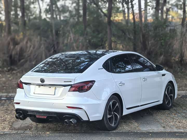 Фото 10 - MG Motor 6