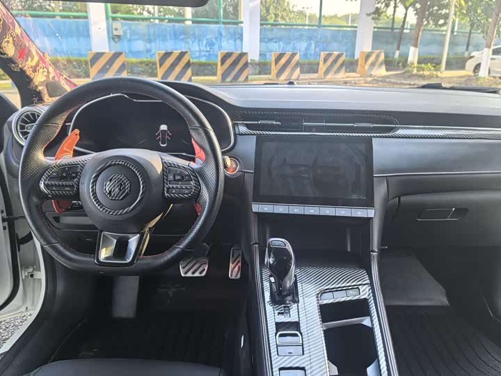 Фото 7 - MG Motor 6