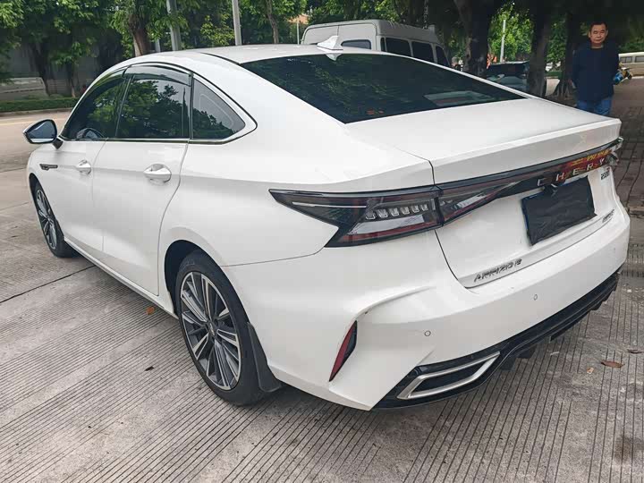 Фото 7 - Chery Arrizo 8