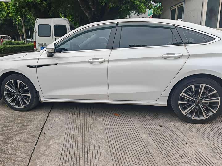 Фото 9 - Chery Arrizo 8