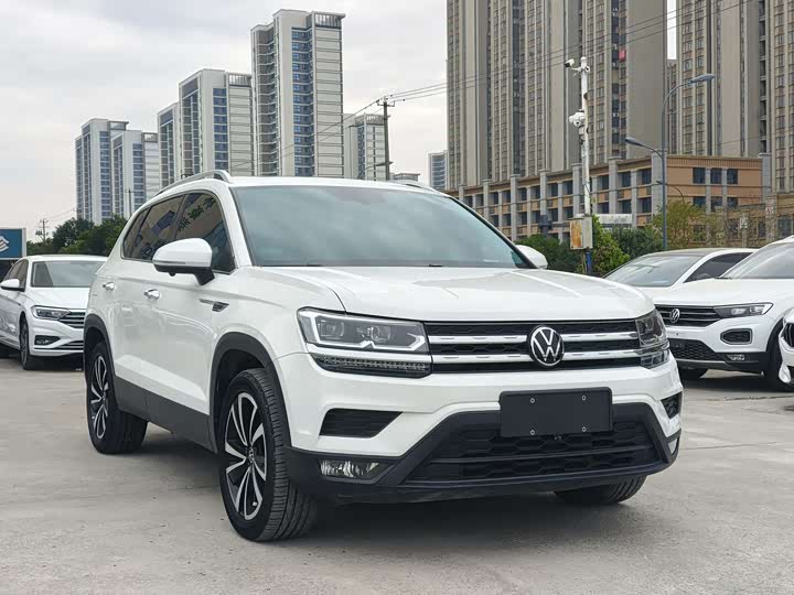 Фото 3 - Volkswagen Tharu