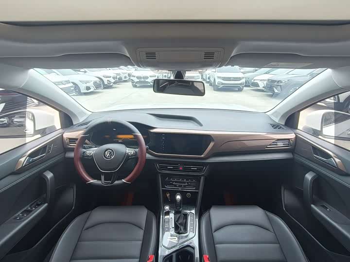 Фото 6 - Volkswagen Tharu