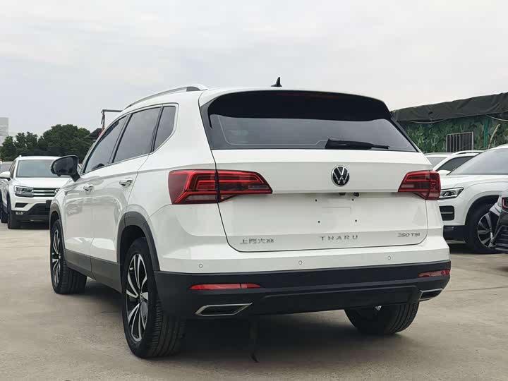 Фото 7 - Volkswagen Tharu