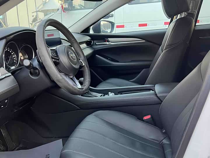 Фото 4 - Mazda Atenza