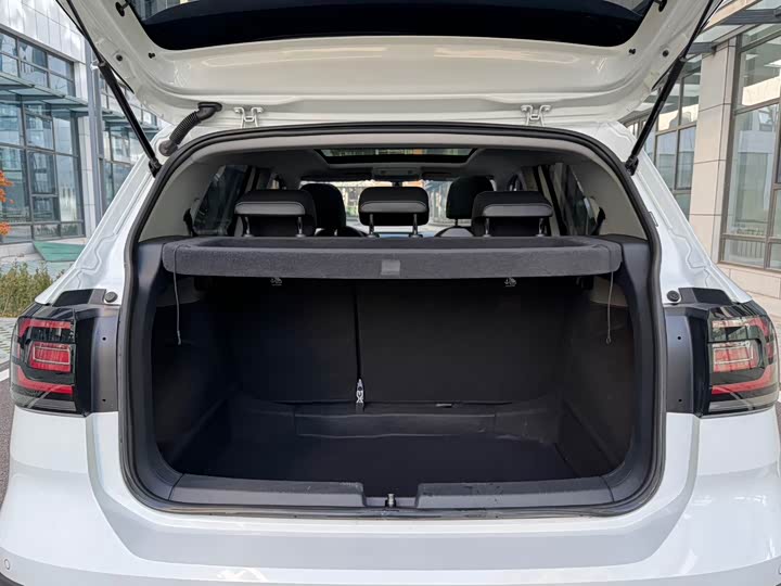 Фото 19 - Volkswagen Tacqua