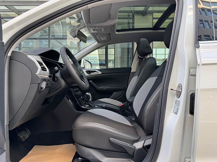 Фото 9 - Volkswagen Tacqua