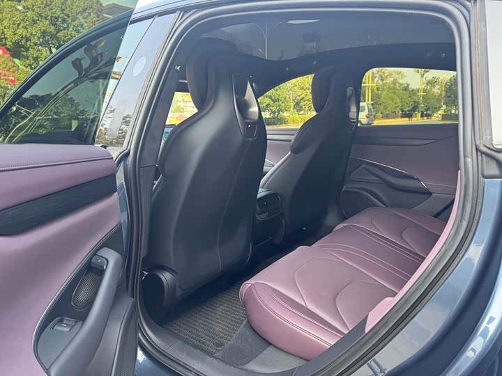 Фото 4 - Xiaomi SU7