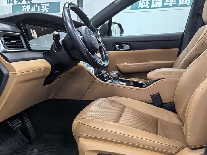 Фото 6 - LiXiang One