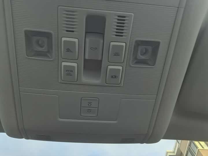 Фото 17 - Volkswagen T-Roc