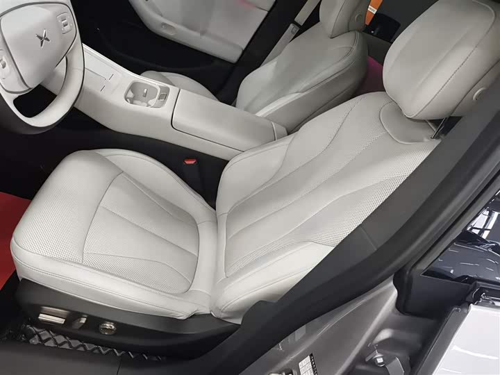 Фото 15 - XPeng F57