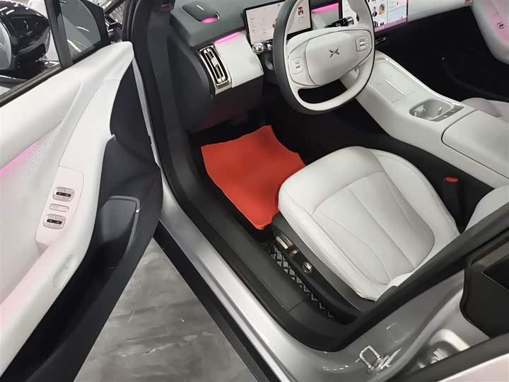 Фото 16 - XPeng F57