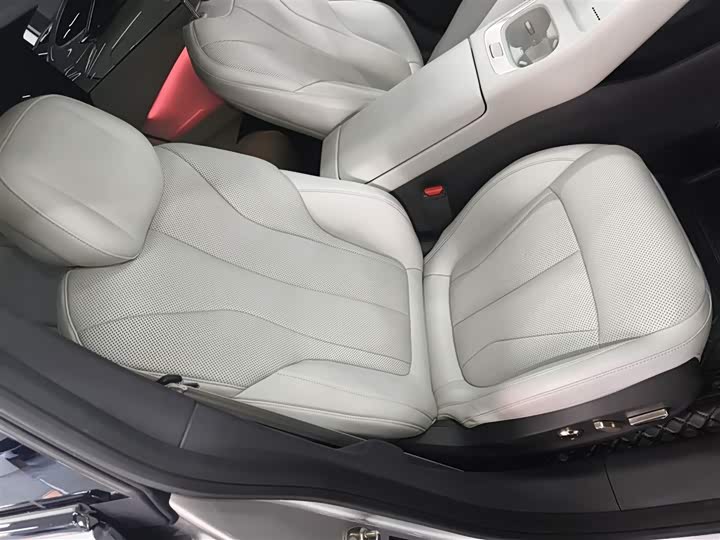 Фото 25 - XPeng F57