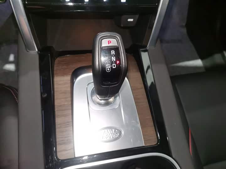 Фото 14 - Land Rover Discovery Sport