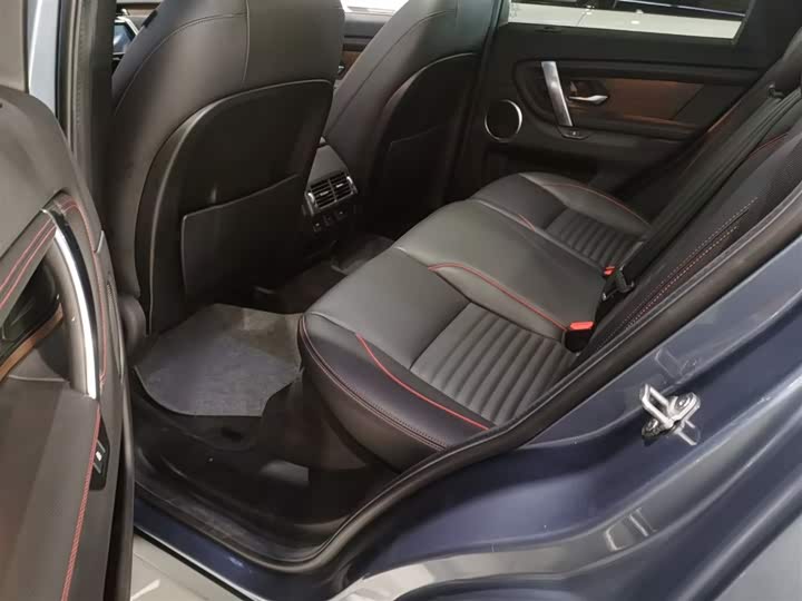 Фото 17 - Land Rover Discovery Sport