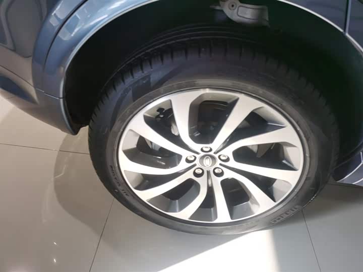 Фото 26 - Land Rover Discovery Sport