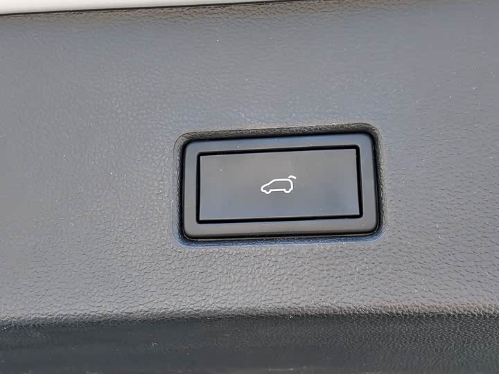 Фото 16 - Volkswagen T-Roc