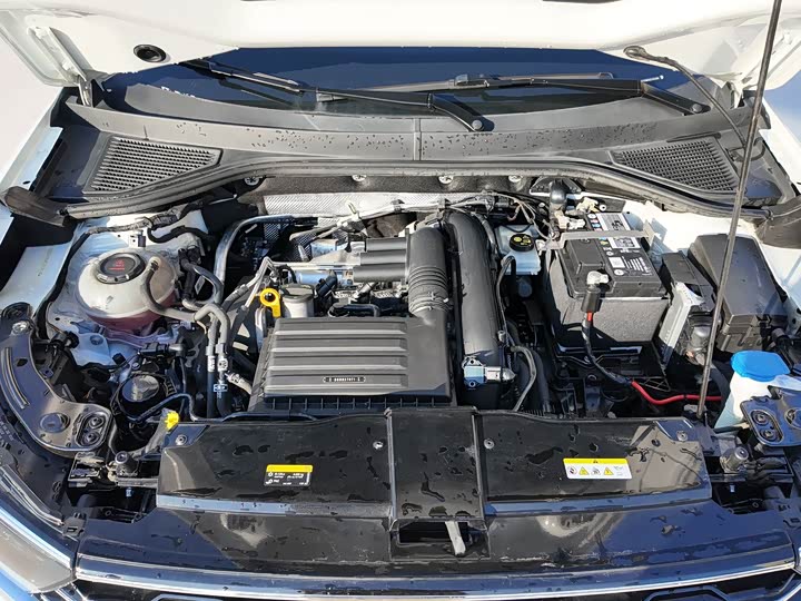 Фото 18 - Volkswagen T-Roc