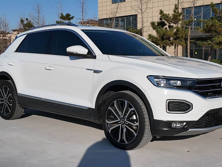 Фото 3 - Volkswagen T-Roc
