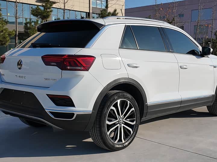 Фото 4 - Volkswagen T-Roc