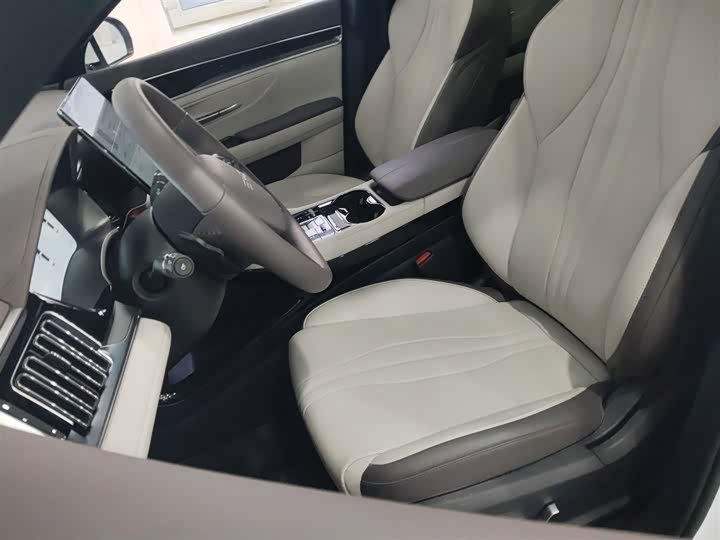 Фото 15 - BYD Song Plus Hybrid/EV