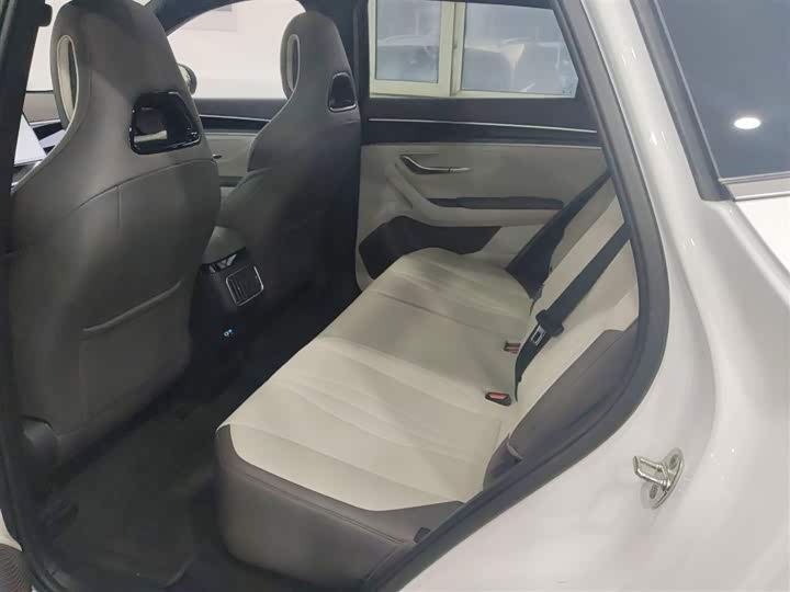 Фото 17 - BYD Song Plus Hybrid/EV