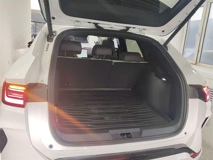 Фото 19 - BYD Song Plus Hybrid/EV