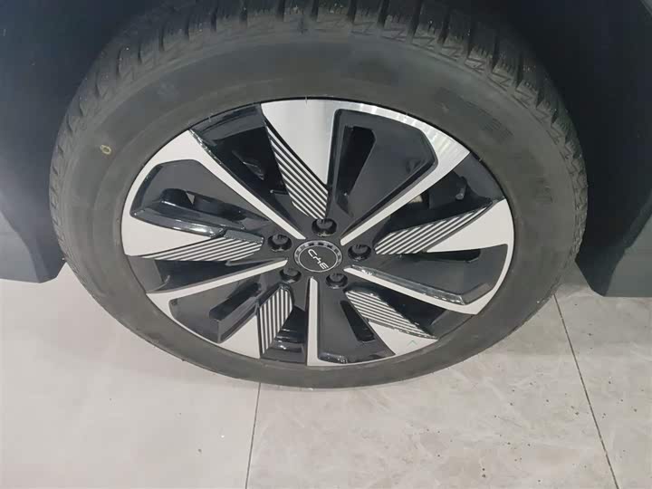 Фото 23 - BYD Song Plus Hybrid/EV