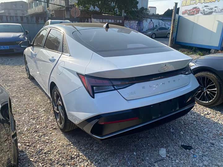 Фото 9 - Hyundai Elantra N line