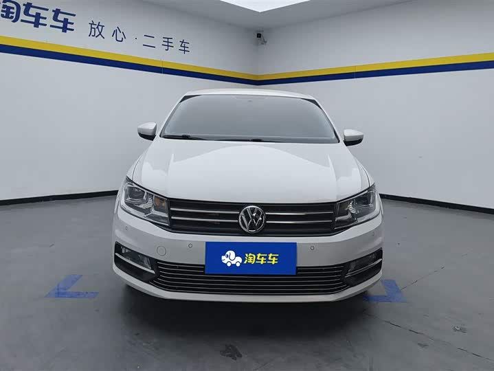 Фото 2 - Volkswagen Santana