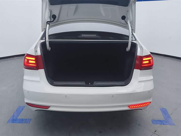 Фото 4 - Volkswagen Santana