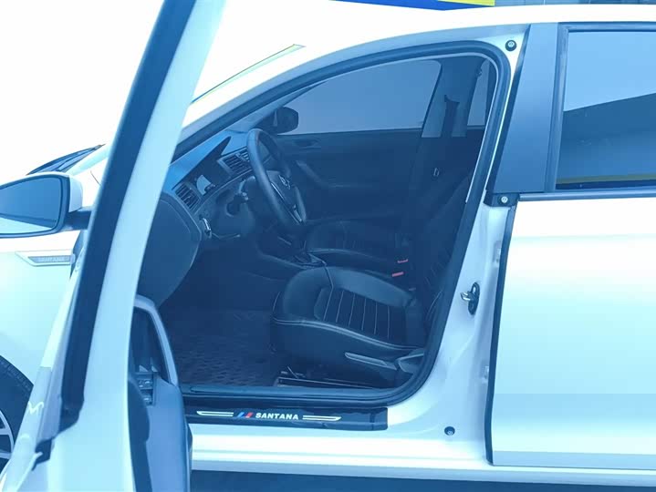 Фото 9 - Volkswagen Santana