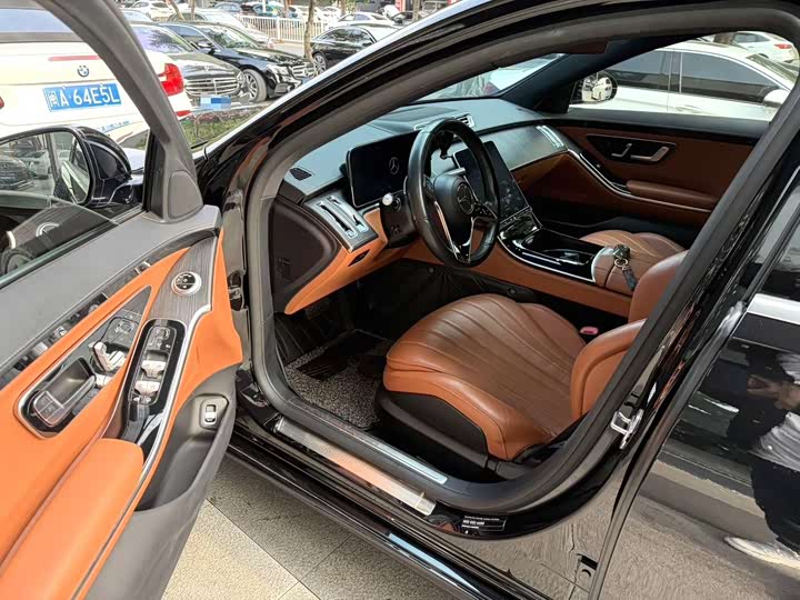 Фото 2 - Mercedes-Benz S-Class