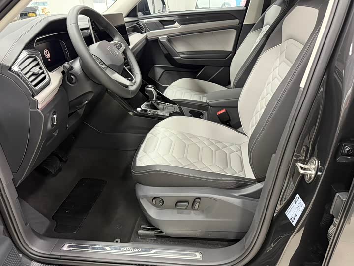 Фото 10 - Volkswagen Tayron