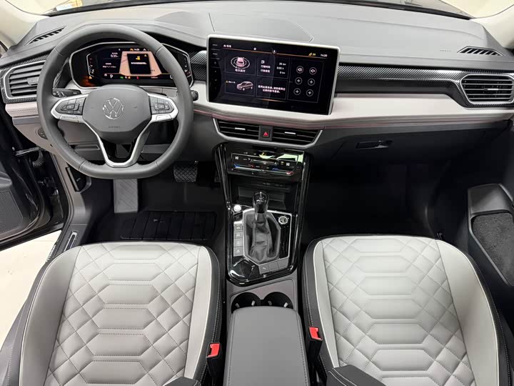 Фото 23 - Volkswagen Tayron