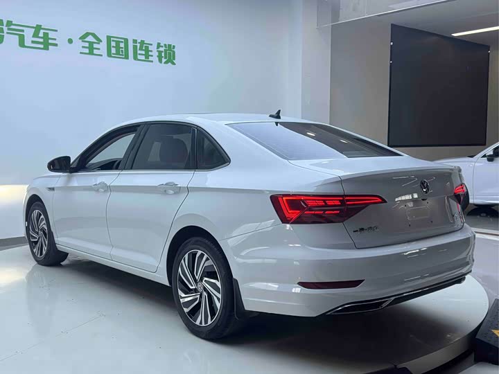 Фото 4 - Volkswagen Sagitar L