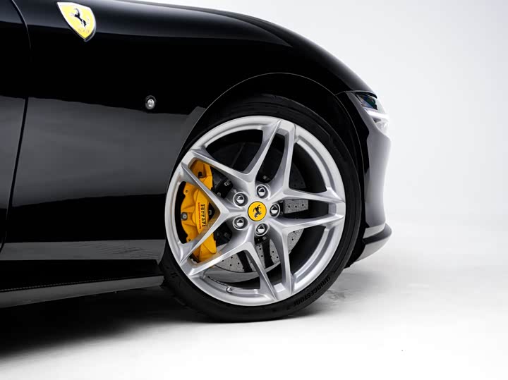 Фото 5 - Ferrari Roma