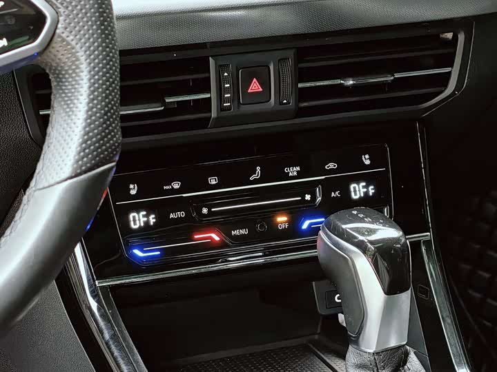 Фото 9 - Volkswagen Passat