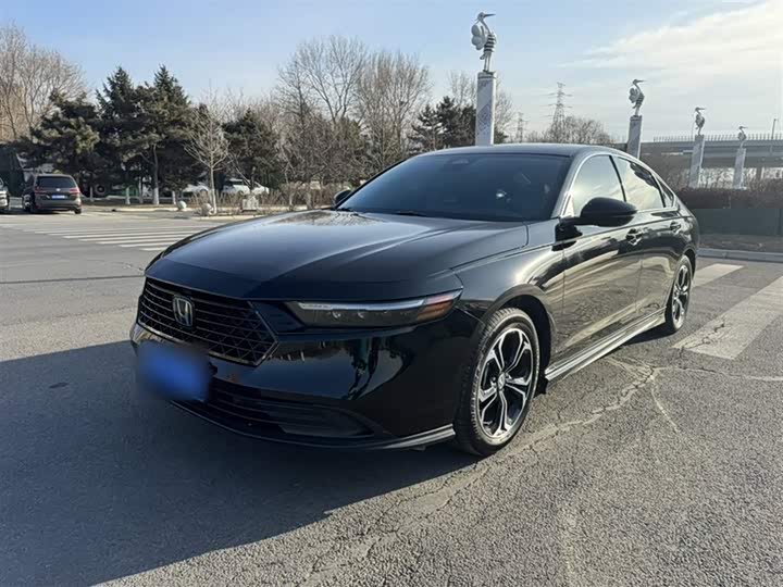 Фото 2 - Honda Accord