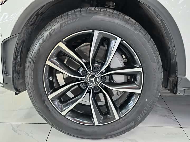 Фото 4 - Mercedes-Benz GLC-Class