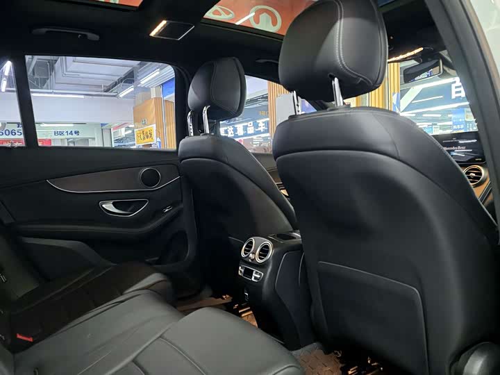 Фото 8 - Mercedes-Benz GLC-Class