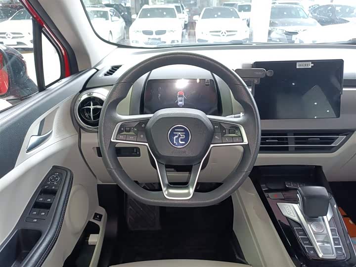 Фото 11 - BYD Yuan Pro