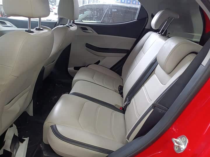 Фото 17 - BYD Yuan Pro